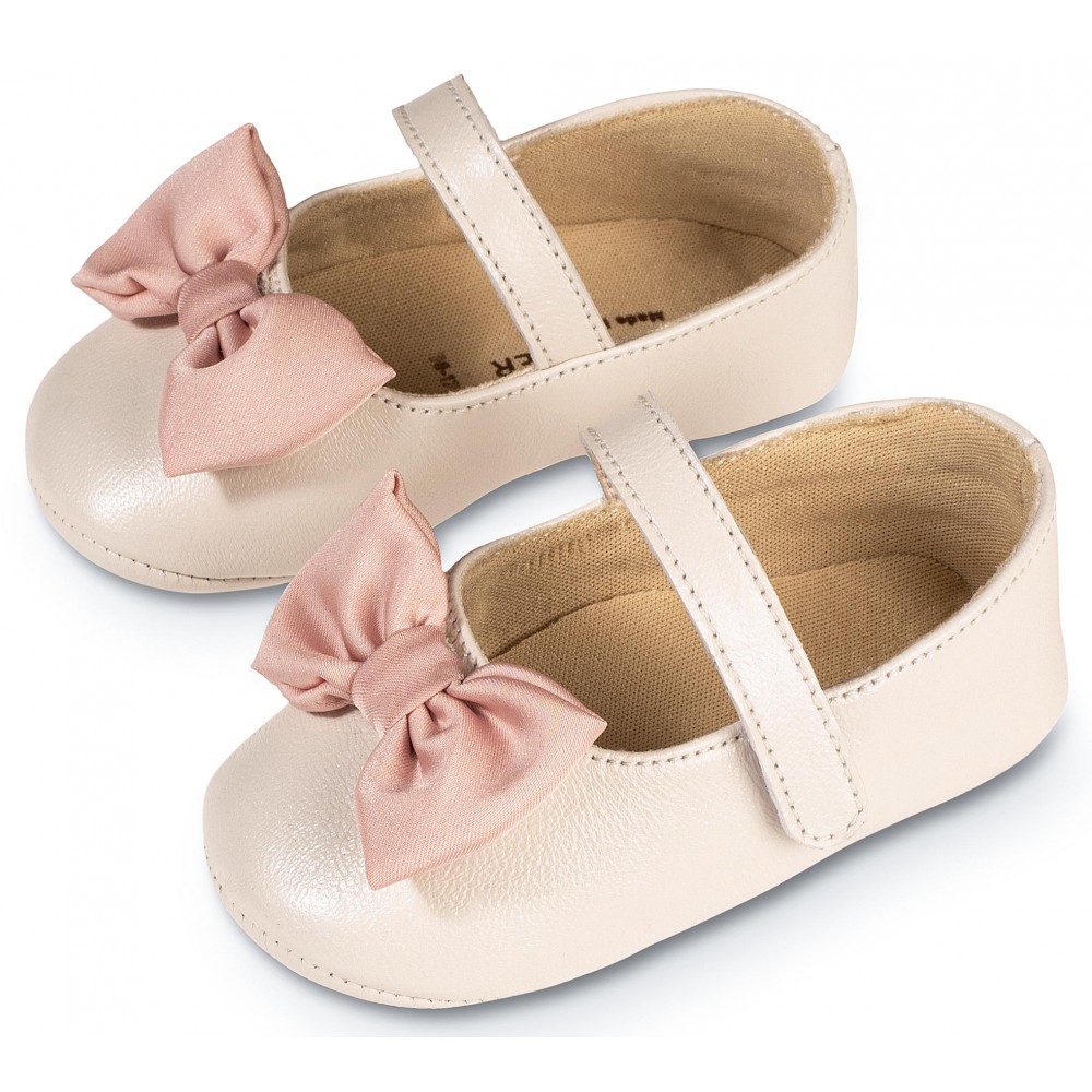 MI1646 Γοβάκι Μονή Μπαρέτα με Υφασμάτινο Χειροποίητο Φιογκάκι  Εκρού Ροζ