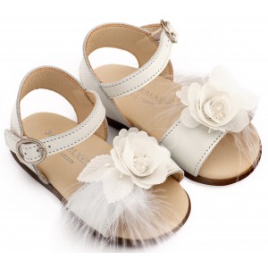 PRI2662 Εκρού Πέδιλο Διακοσμημένο με Χειροποίητο Λουλούδι με Πούπουλα 