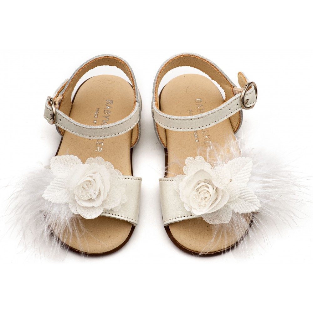 PRI2662 Εκρού Πέδιλο Διακοσμημένο με Χειροποίητο Λουλούδι με Πούπουλα 