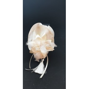 Μπομπονιέρα Ιδιαίτερη Lilium Feather Ivory