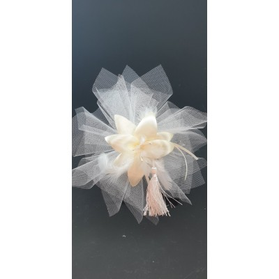 Μπομπονιέρα Ιδιαίτερη Lilium Feather Ivory