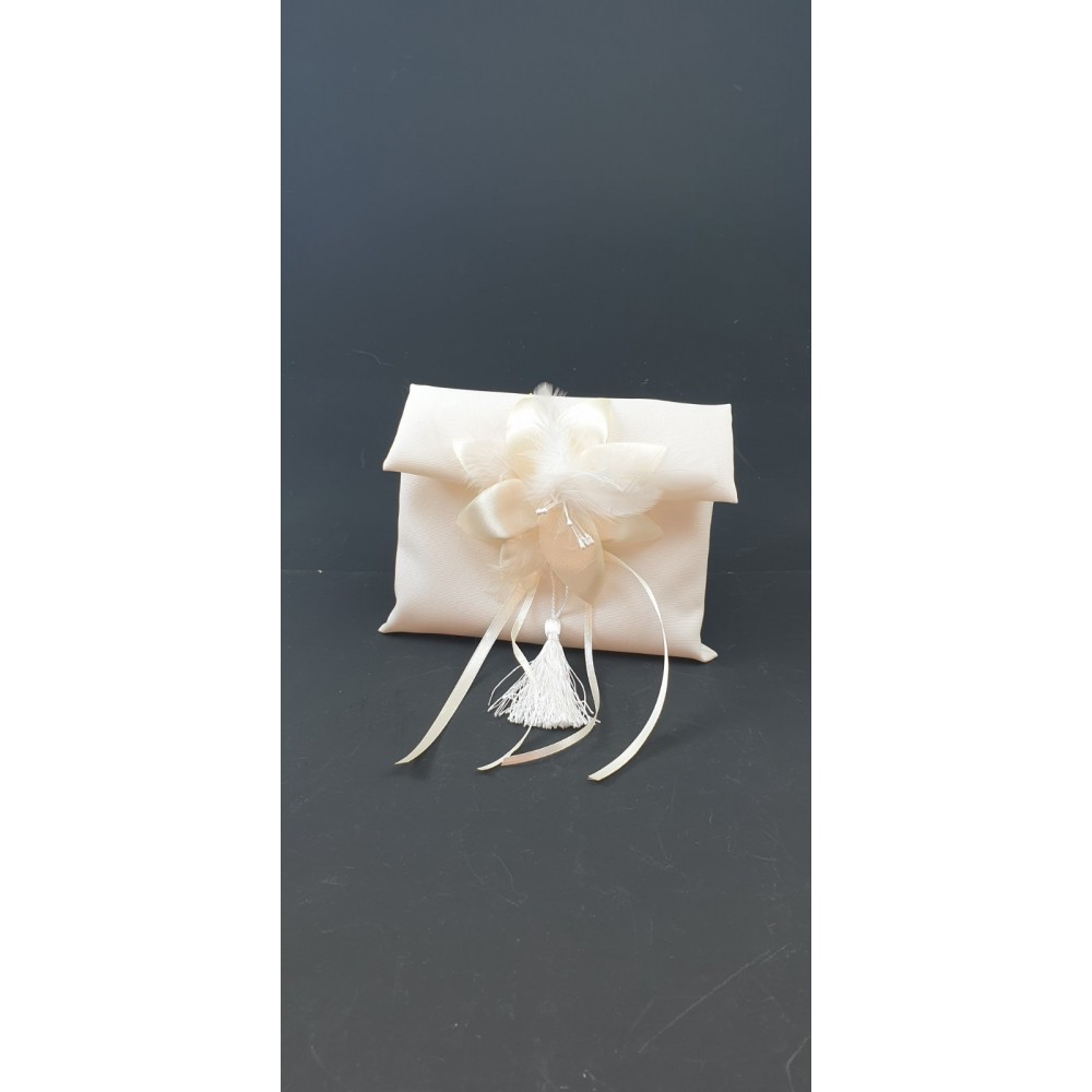 Μπομπονιέρα Ιδιαίτερη Lilium Feather Ivory