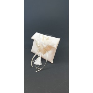 Μπομπονιέρα Ιδιαίτερη Lilium Feather Ivory
