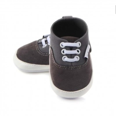 Παπούτσια αγκαλιάς γκρι με λευκές λεπτομέρειες