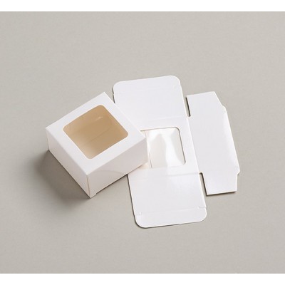 ΜΠΟΜΠΟΝΙΕΡΑ ΤΕΤΡΑΓΩΝΟ ΚΟΥΤΙ ΛΕΥΚΟ ΧΑΡΤΙΝΟ ΜΕ ΔΙΑΦΑΝΕΙΑ 7X7X4CM