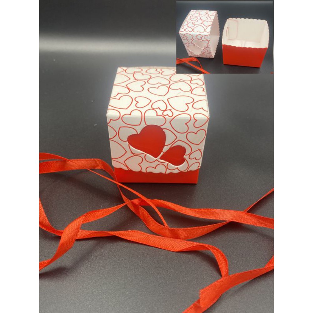 ΚΟΥΤΑΚΙ ΜΕ ΚΟΡΔΕΛΑ ΚΑΙ ΚΑΡΔΟΥΛΕΣ ΔΙΧΡΩΜΟ 5.2Χ5.2Χ5 