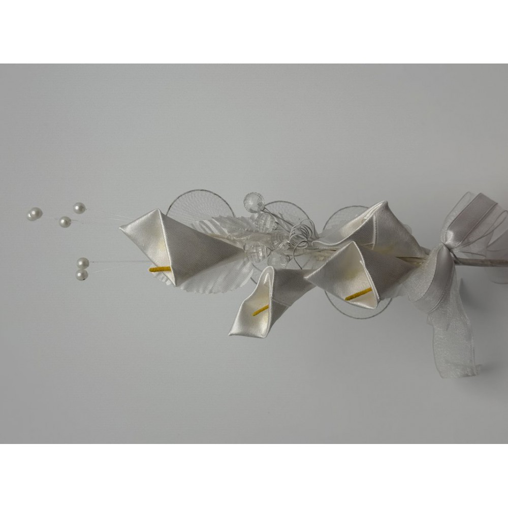 ΜΠΟΜΠΟΝΙΕΡΑ ΛΕΥΚΑ ΚΡΙΝΑ ΜΕ ΡΑΚΕΤΕΣ  30Υ 