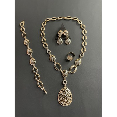 ΣΕΤ ΚΟΣΜΗΜΑΤΩΝ ΣΕ ΧΡΥΣΟ ΧΡΩΜΑ ΚΟΛΙΕ,ΒΡΑΧΙΟΛΙ,ΔΑΧΤΥΛΙΔΙ & ΣΚΟΥΛΑΡΙΚΙΑ