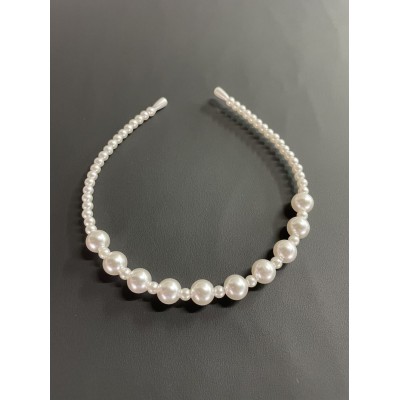 ΣΤΕΚΑ ΜΑΛΛΙΩΝ ΜΕ ΠΕΡΛΕΣ