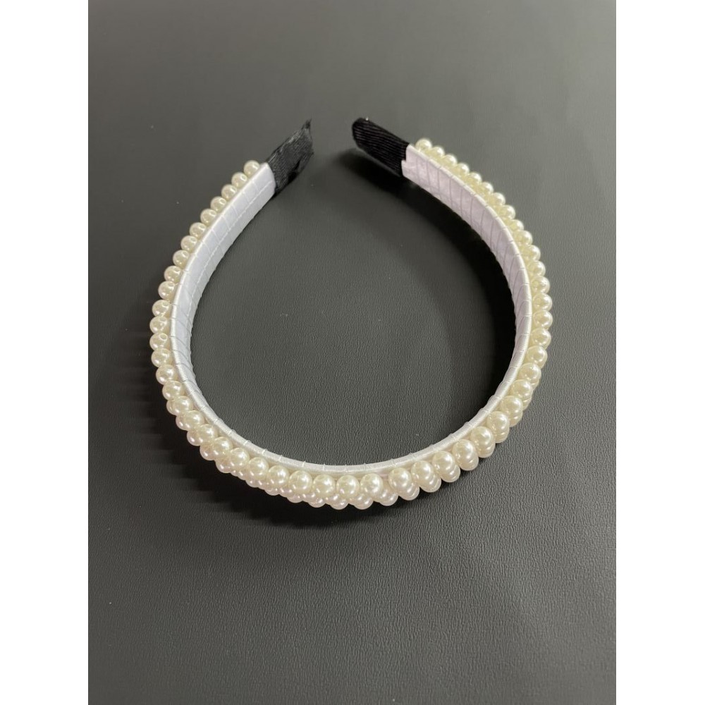 ΣΤΕΚΑ ΜΑΛΛΙΩΝ ΜΕ ΠΕΡΛΕΣ 