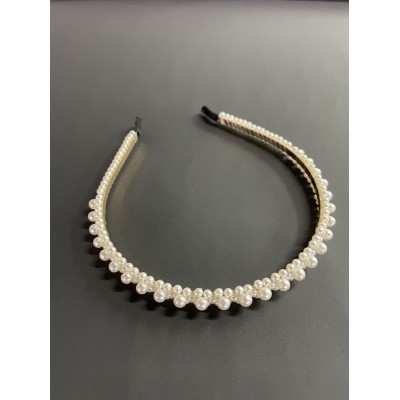 ΣΤΕΚΑ ΜΑΛΛΙΩΝ ΜΕ ΠΕΡΛΕΣ