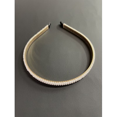 ΣΤΕΚΑ ΜΑΛΛΙΩΝ ΜΕ ΠΕΡΛΕΣ