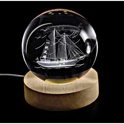 ΚΡΥΣΤΑΛΛΙΝΗ ΜΠΑΛΑ ΦΩΤΙΣΤΙΚΟ ΜΕ ΞΥΛΙΝΗ ΒΑΣΗ ΚΑΡΑΒΙ 5cm